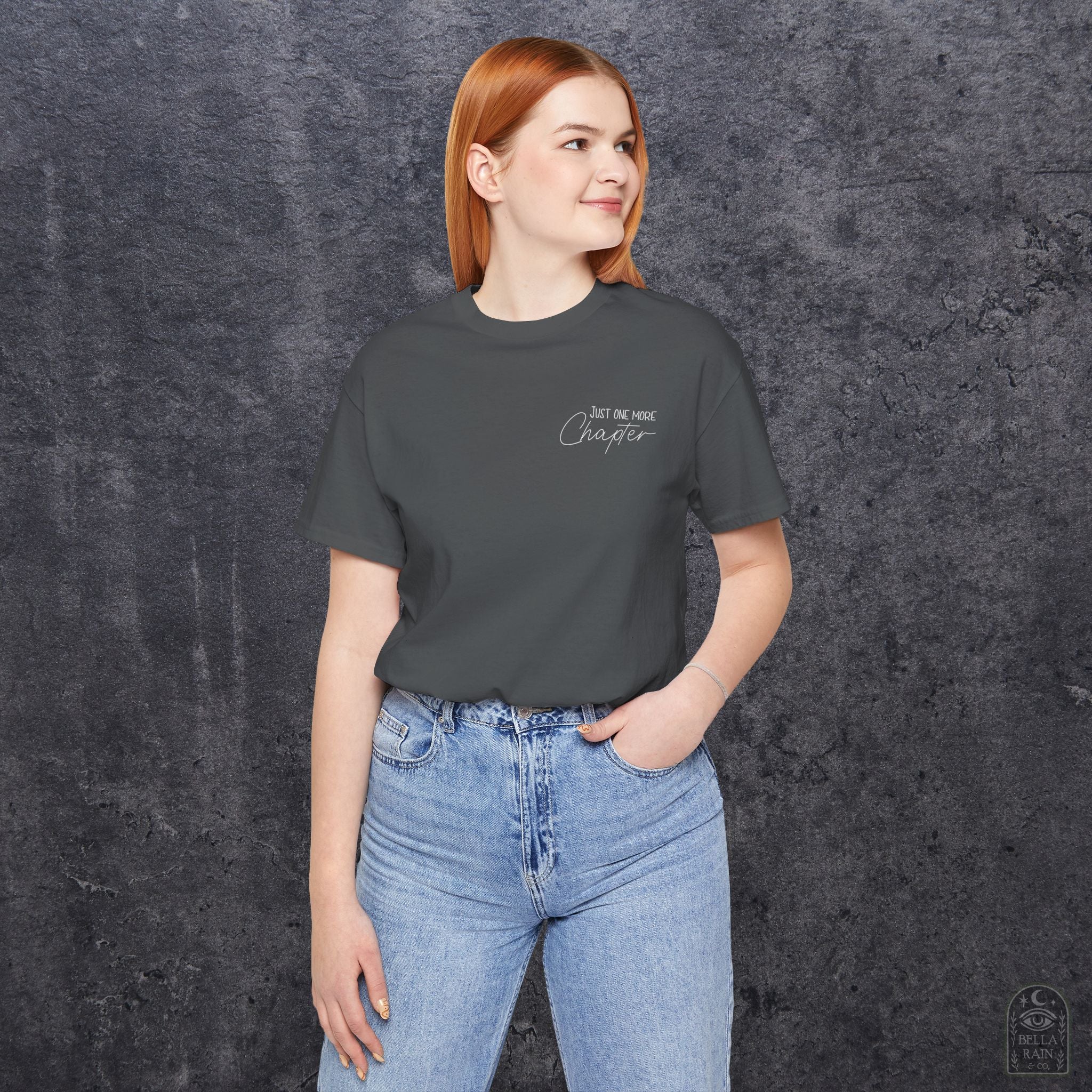 Just one more Chapter Pocket Design PREMIUM T-Shirt