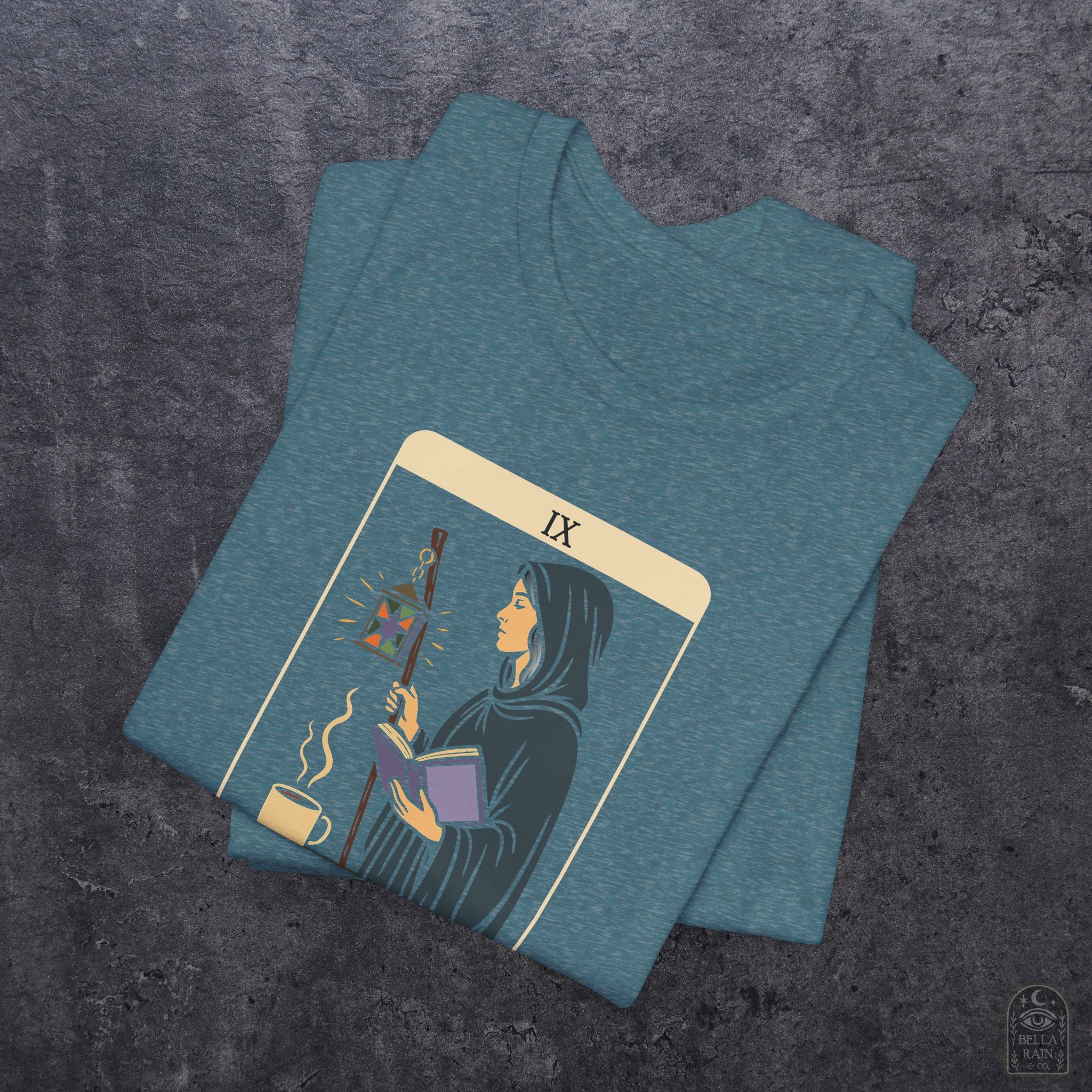 The Hermit Reader Tarot PREMIUM T-Shirt