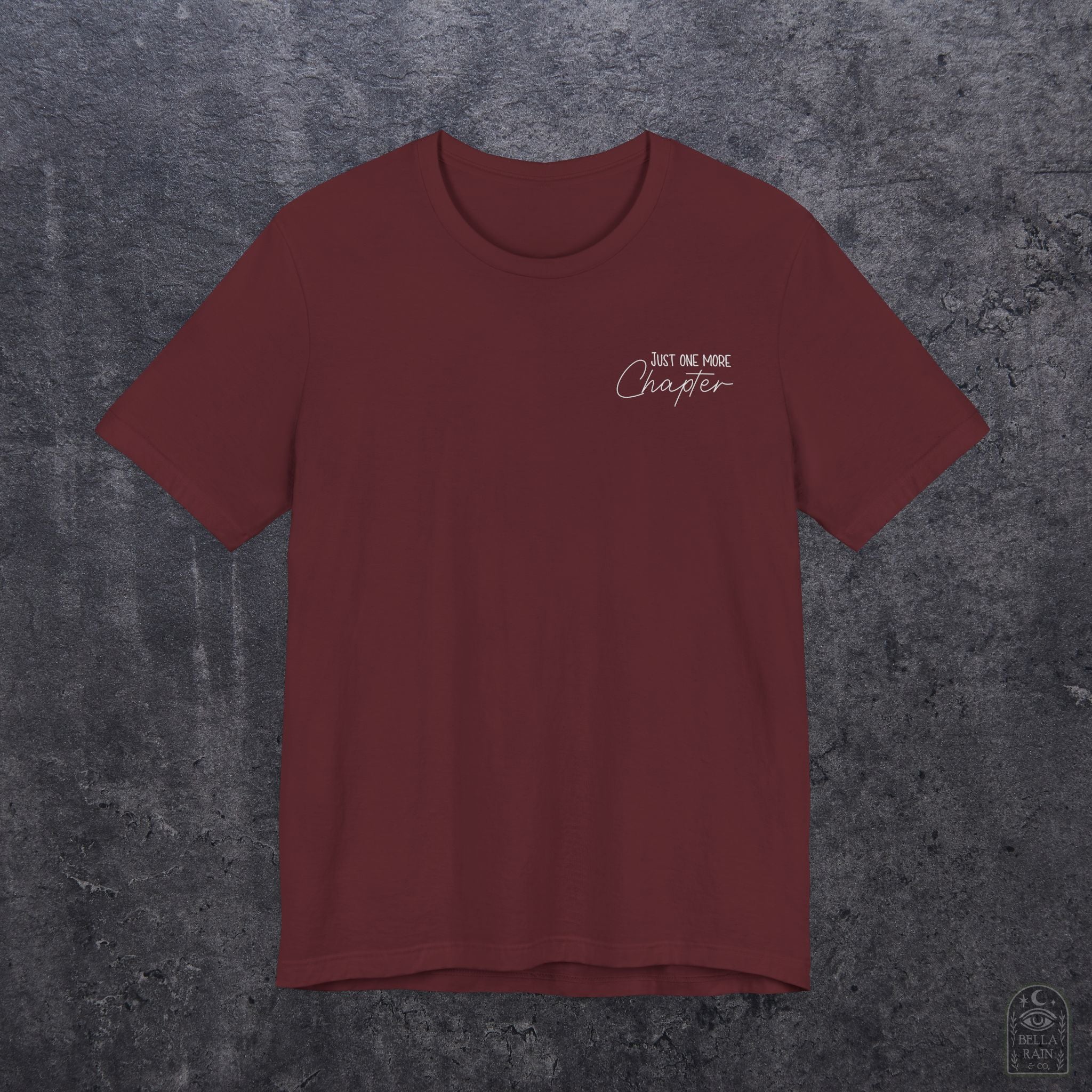Just one more Chapter Pocket Design PREMIUM T-Shirt