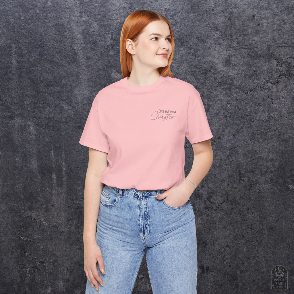Just one more Chapter Pocket Design PREMIUM T-Shirt