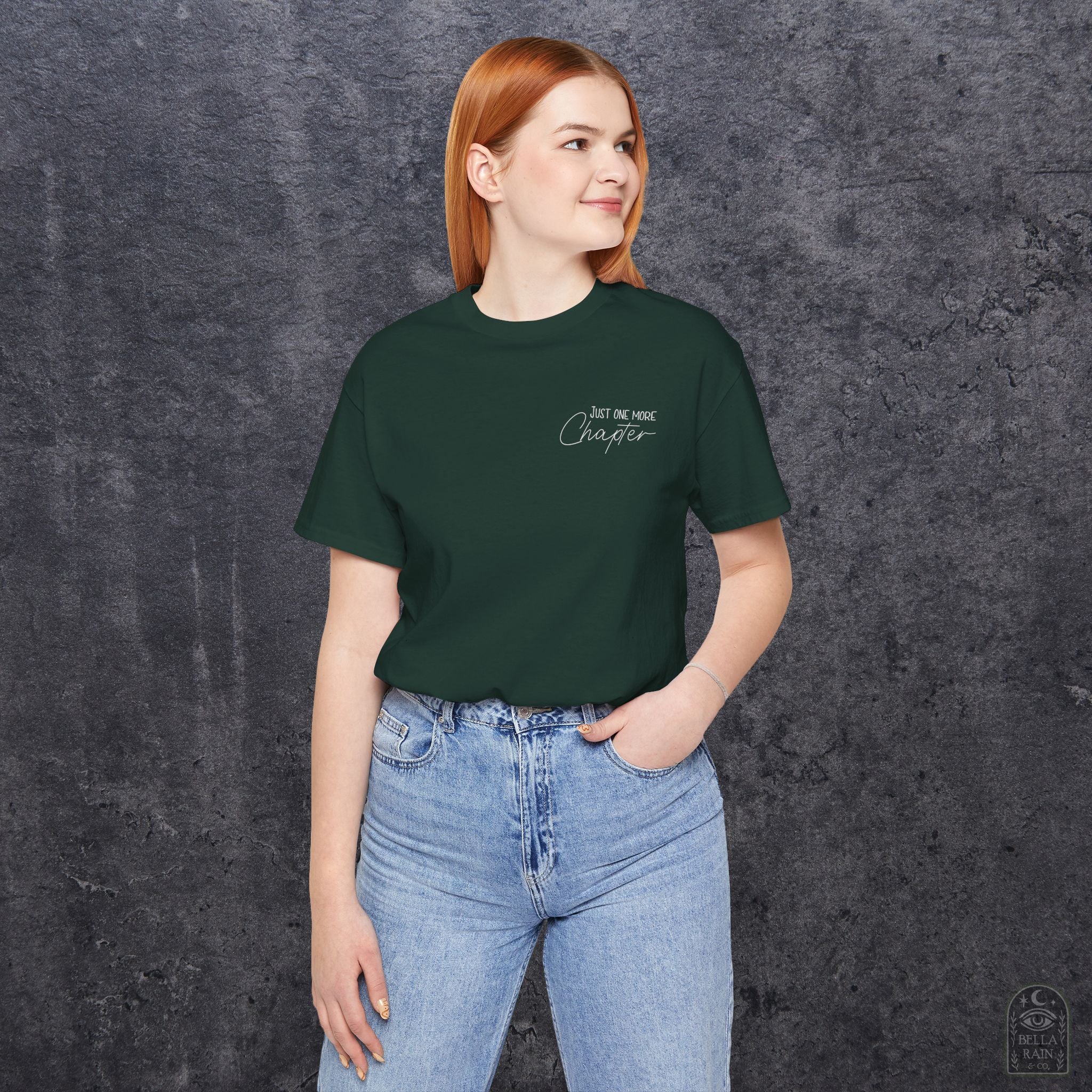 Just one more Chapter Pocket Design PREMIUM T-Shirt